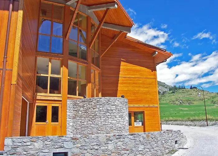 Apartmanhotel Les Balcons De Val Cenis Le 3*